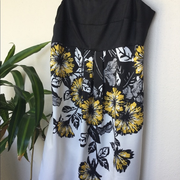 Floral Babydoll Dress - Picture 2 of 5